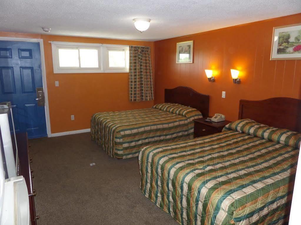 The Inn Of Dayville Extérieur photo